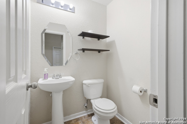 Listing photo id 19 for 9435 Everton