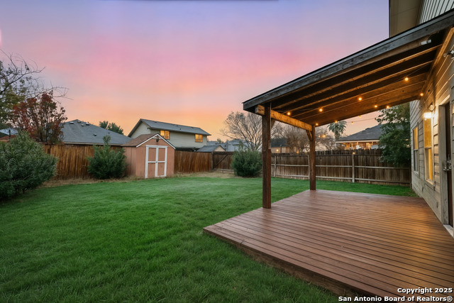 Listing photo id 21 for 9435 Everton