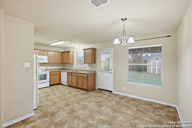 Listing photo id 6 for 9435 Everton