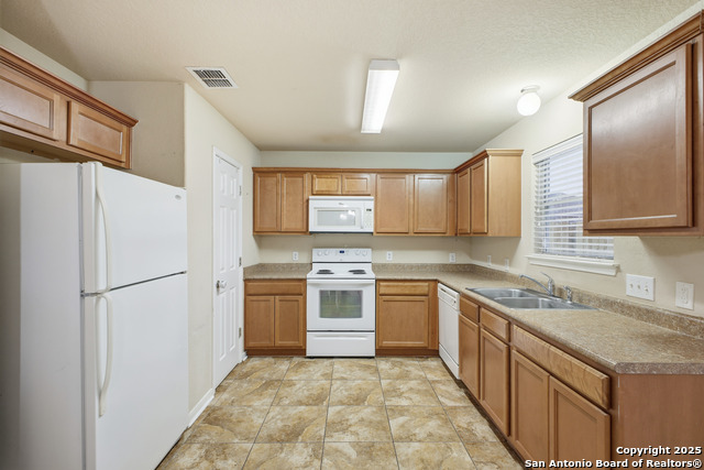 Listing photo id 7 for 9435 Everton