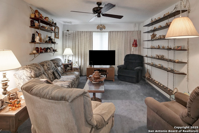 Image 4 of 36 For 9602 Gold Hl