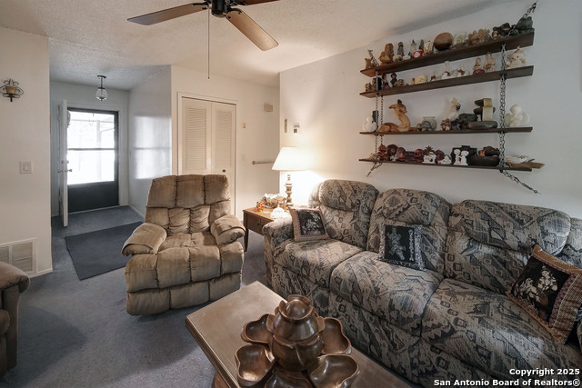 Image 6 of 36 For 9602 Gold Hl