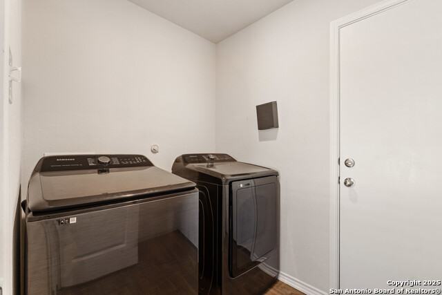 Listing photo id 19 for 13927 Borolanite Dr