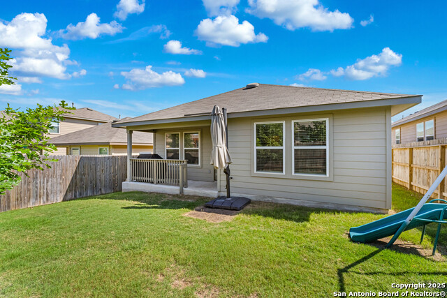 Listing photo id 20 for 13927 Borolanite Dr