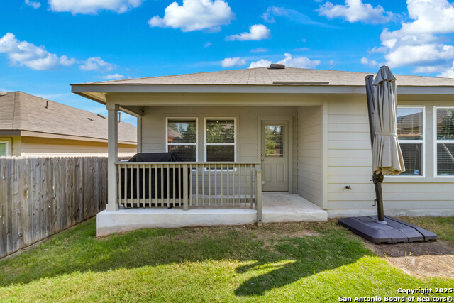 Listing photo id 21 for 13927 Borolanite Dr