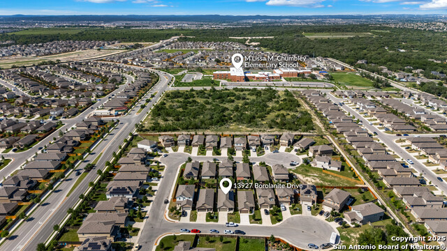 Listing photo id 29 for 13927 Borolanite Dr