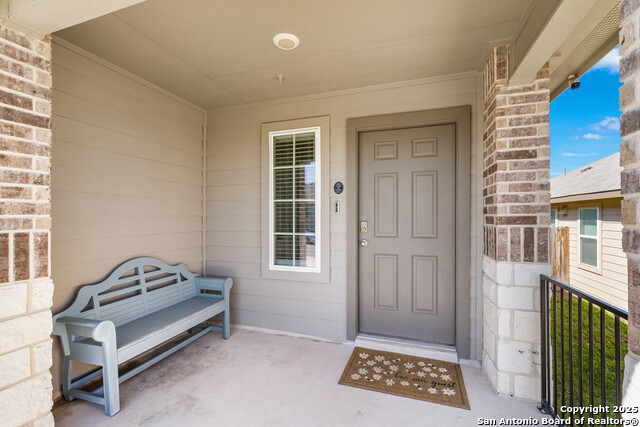 Listing photo id 2 for 13927 Borolanite Dr