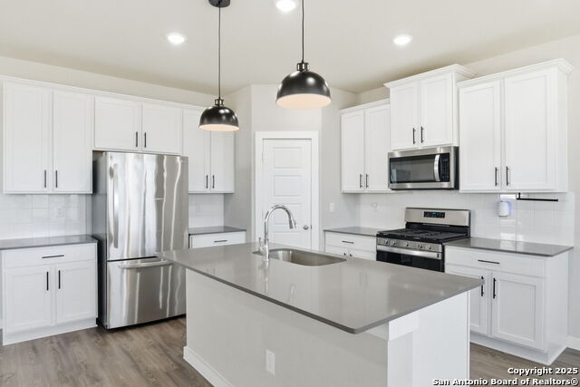 Listing photo id 13 for 6303 Mifflin