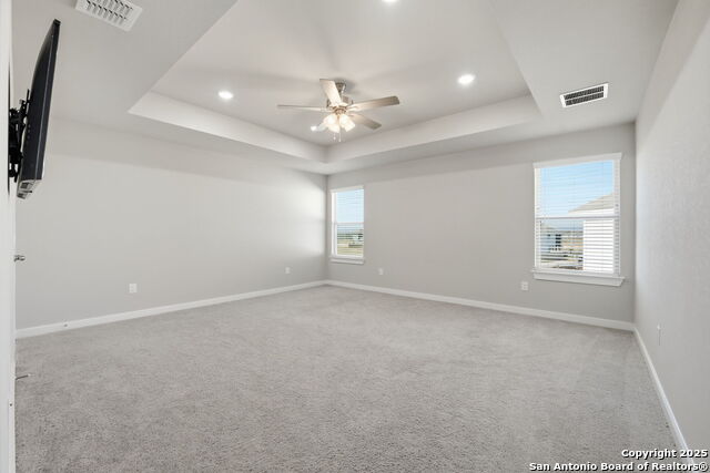 Listing photo id 16 for 6303 Mifflin