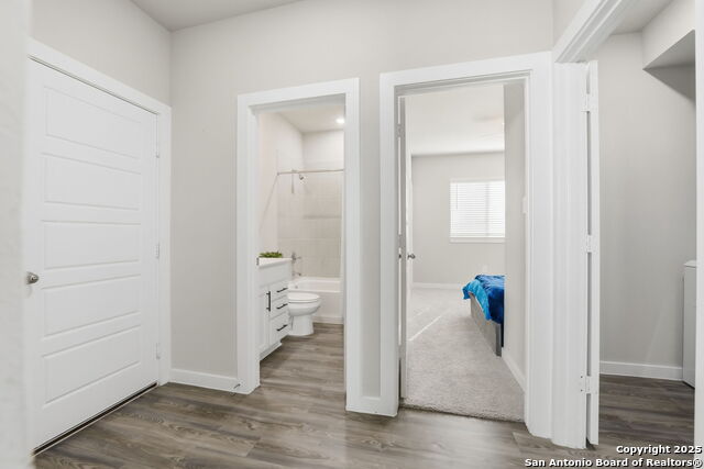 Listing photo id 24 for 6303 Mifflin