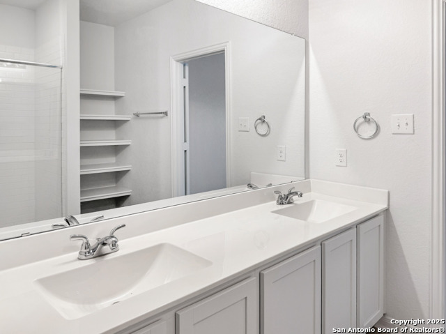 Image 16 of 31 For 8303 Kettles