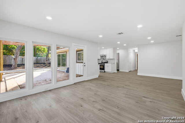 Image 18 of 42 For 11306 Destiny