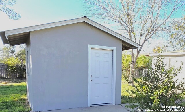 Image 15 of 17 For 349 Avenue D