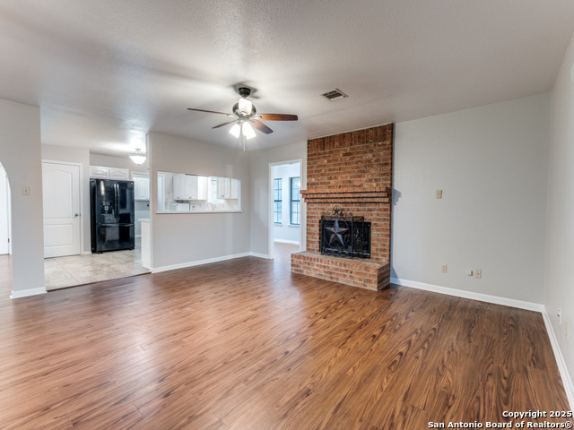 Image 15 of 36 For 315 Simon  