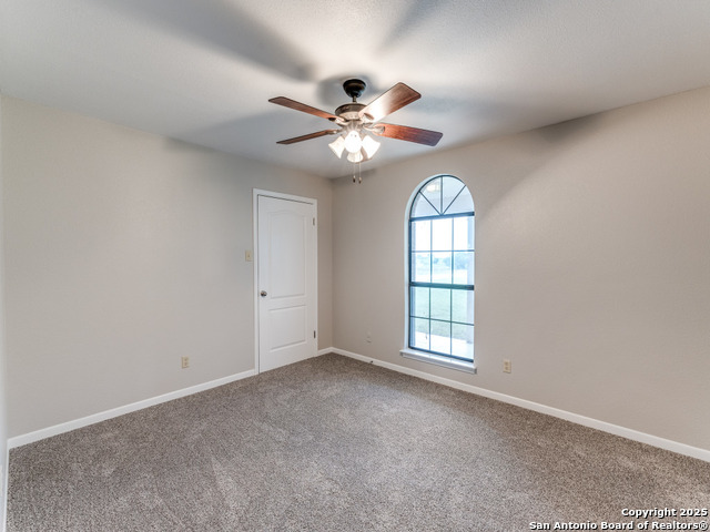 Image 21 of 36 For 315 Simon  