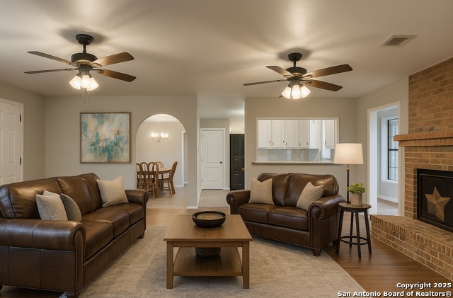 Image 7 of 36 For 315 Simon  