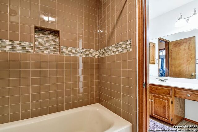 Image 27 of 33 For 3335 Trailway Park