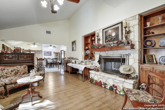 Image 6 of 33 For 3335 Trailway Park