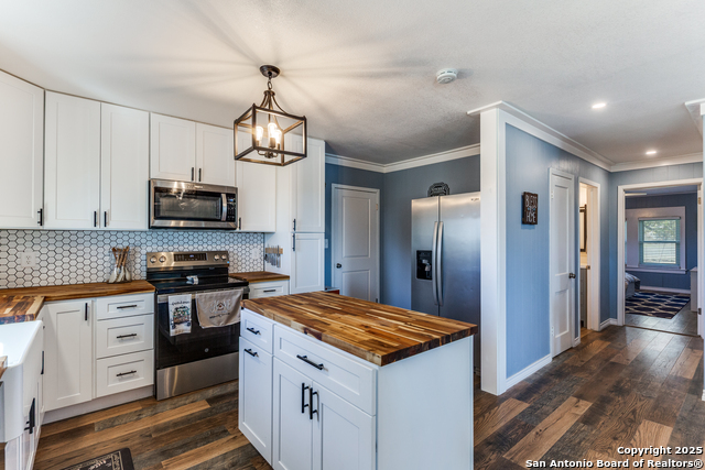 Image 9 of 30 For 1646 County Road 438