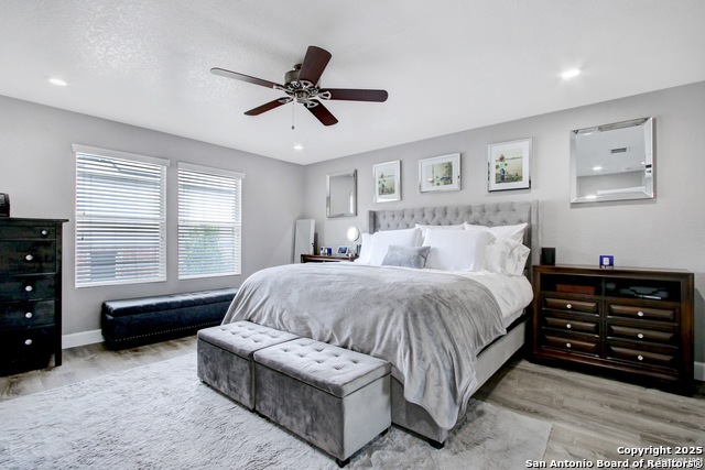 Image 19 of 36 For 27334 Lasso Bend