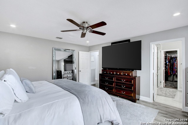 Image 20 of 36 For 27334 Lasso Bend