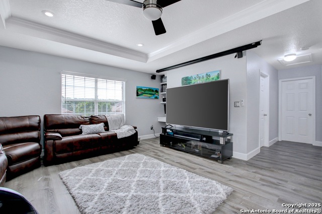 Image 28 of 36 For 27334 Lasso Bend