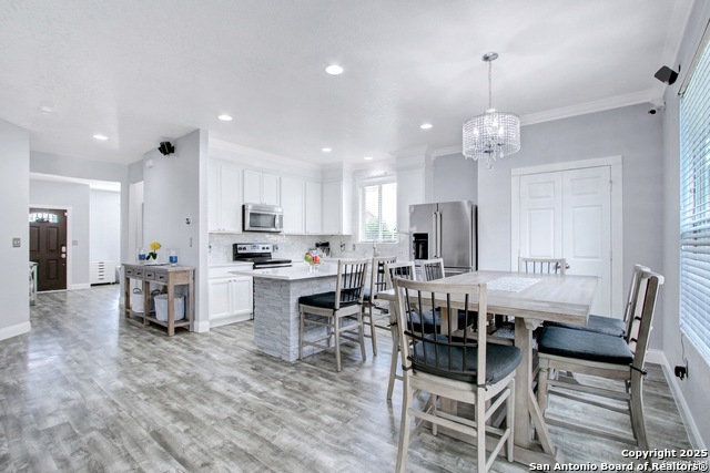 Image 9 of 36 For 27334 Lasso Bend