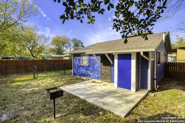 Image 8 of 9 For 236 Dullnig E 3