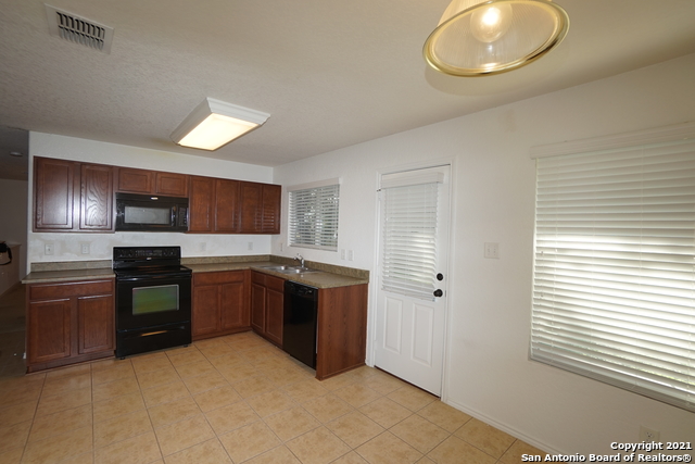 Image 11 of 33 For 10707 Rindle Ranch