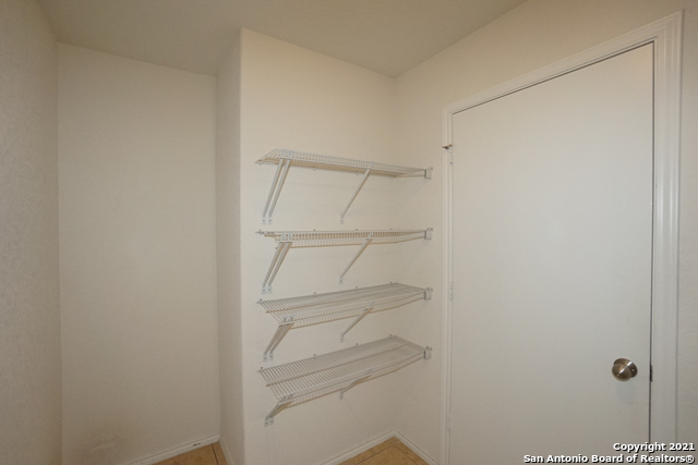 Image 13 of 33 For 10707 Rindle Ranch