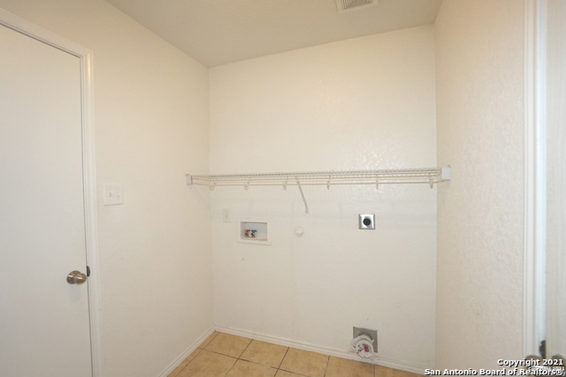 Image 14 of 33 For 10707 Rindle Ranch