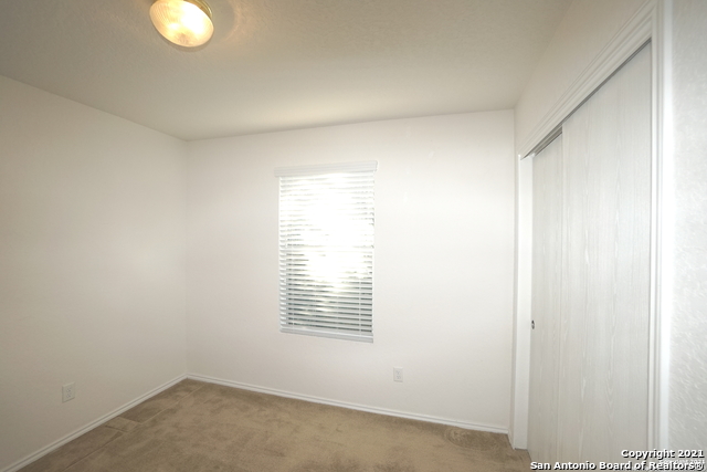 Image 24 of 33 For 10707 Rindle Ranch