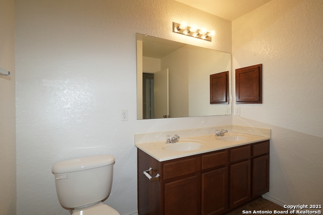 Image 29 of 33 For 10707 Rindle Ranch