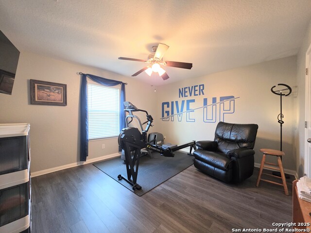 Listing photo id 24 for 6306 Aster Run