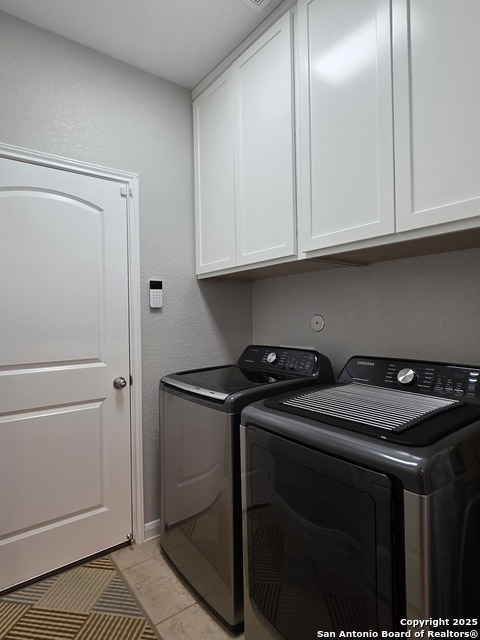 Listing photo id 33 for 6306 Aster Run