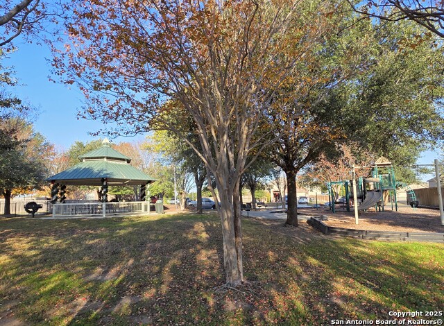 Listing photo id 36 for 6306 Aster Run