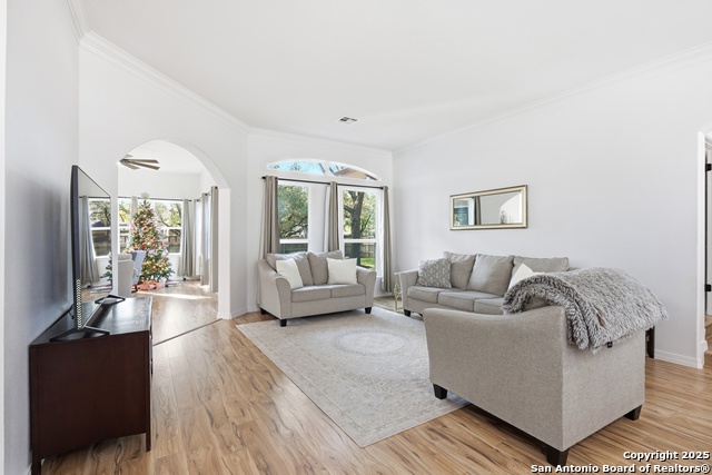 Image 12 of 41 For 6438 Amber Oak