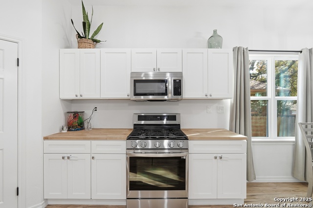 Image 18 of 41 For 6438 Amber Oak