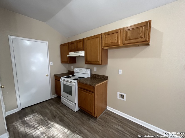 Image 16 of 38 For 8806 Slumber Lane  101