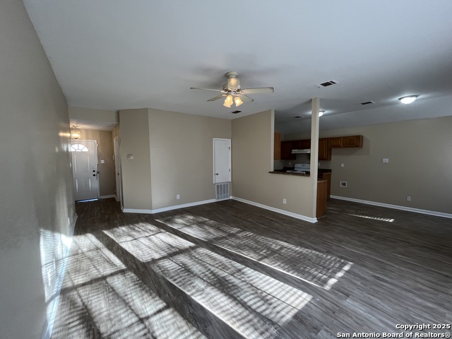 Image 7 of 38 For 8806 Slumber Lane  101