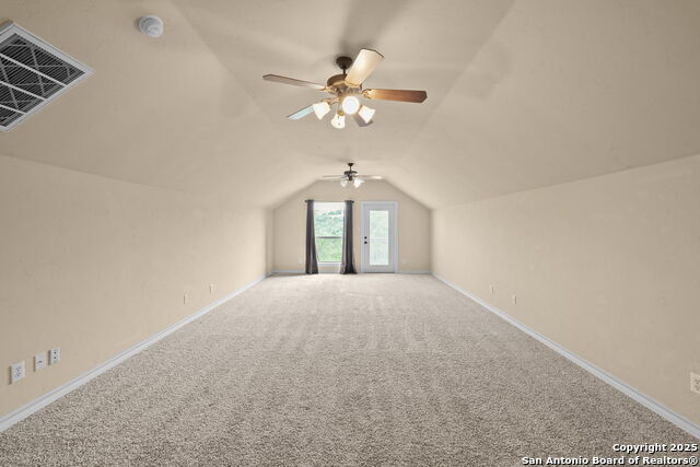 Listing photo id 31 for 14041 Iron Horse