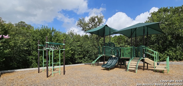 Listing photo id 41 for 14041 Iron Horse