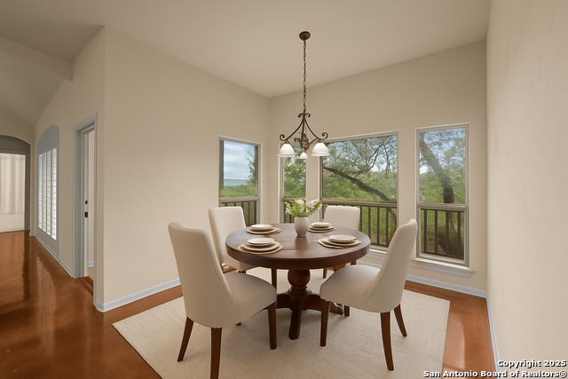 Listing photo id 6 for 14041 Iron Horse