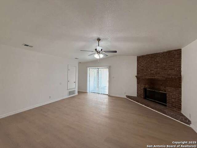 Image 5 of 20 For 8307 Maple Ridge