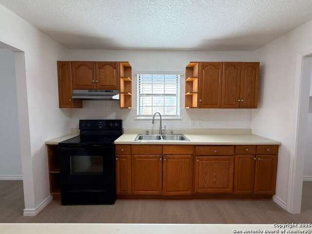 Image 8 of 20 For 8307 Maple Ridge