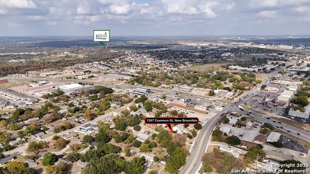 Image 33 of 33 For 1267 Common St E