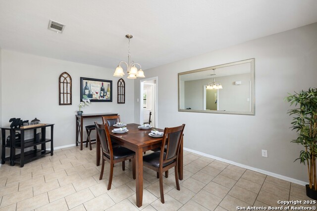 Image 7 of 33 For 1267 Common St E