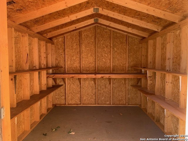 Listing photo id 22 for 287 Thorain  