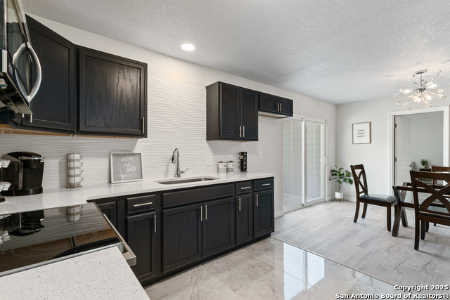 Listing photo id 9 for 3115 Bluefield