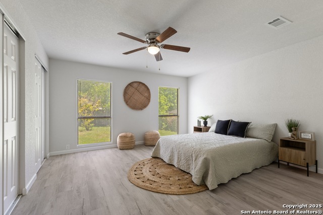 Listing photo id 11 for 3115 Bluefield